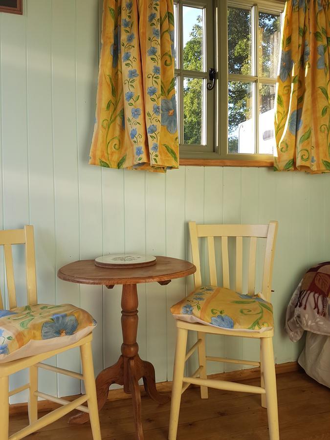 Shepherds Hut Dolly Wagon Кесвик Экстерьер фото